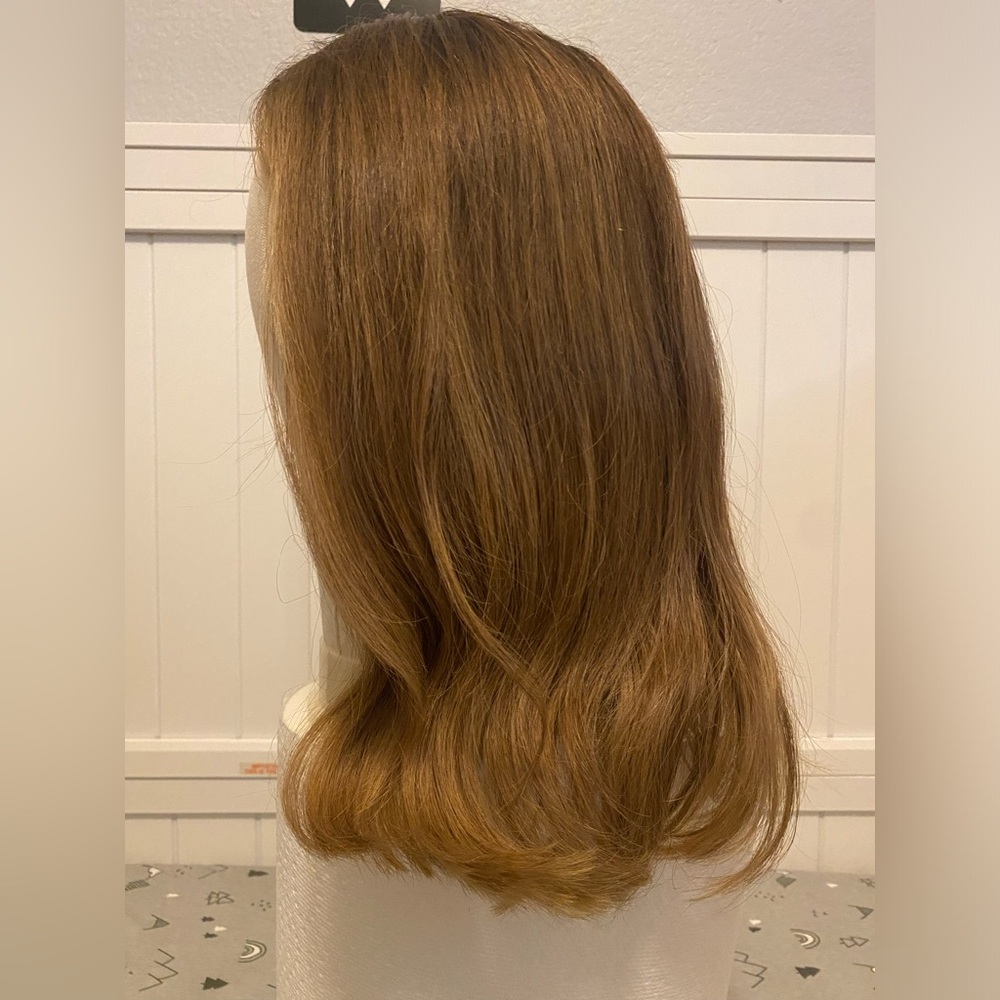 Hairalicious Human hair wig, size Small, natural highlighted brown